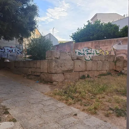 Domo De Centro, Centro Di