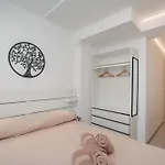 Domo De Centro, Centro Di 招待所 3*