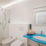 Domo De Centro, Centro Di 3* 奧爾比亞