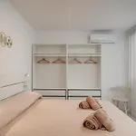 Domo De Centro, Centro Di 招待所